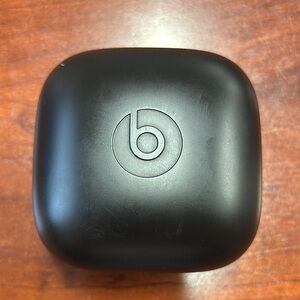 Beats Black Wireless Earbuds Case